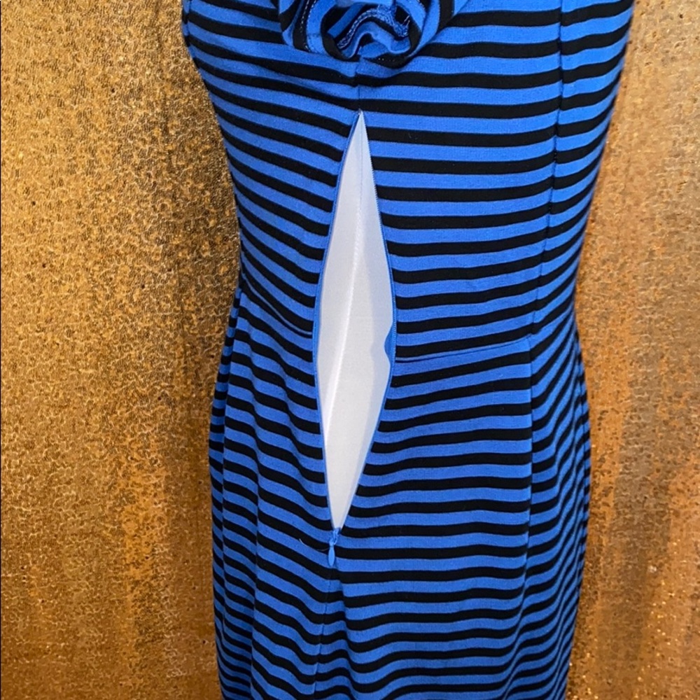 ✨Black & Blue Mid dress - Picture 6 of 9
